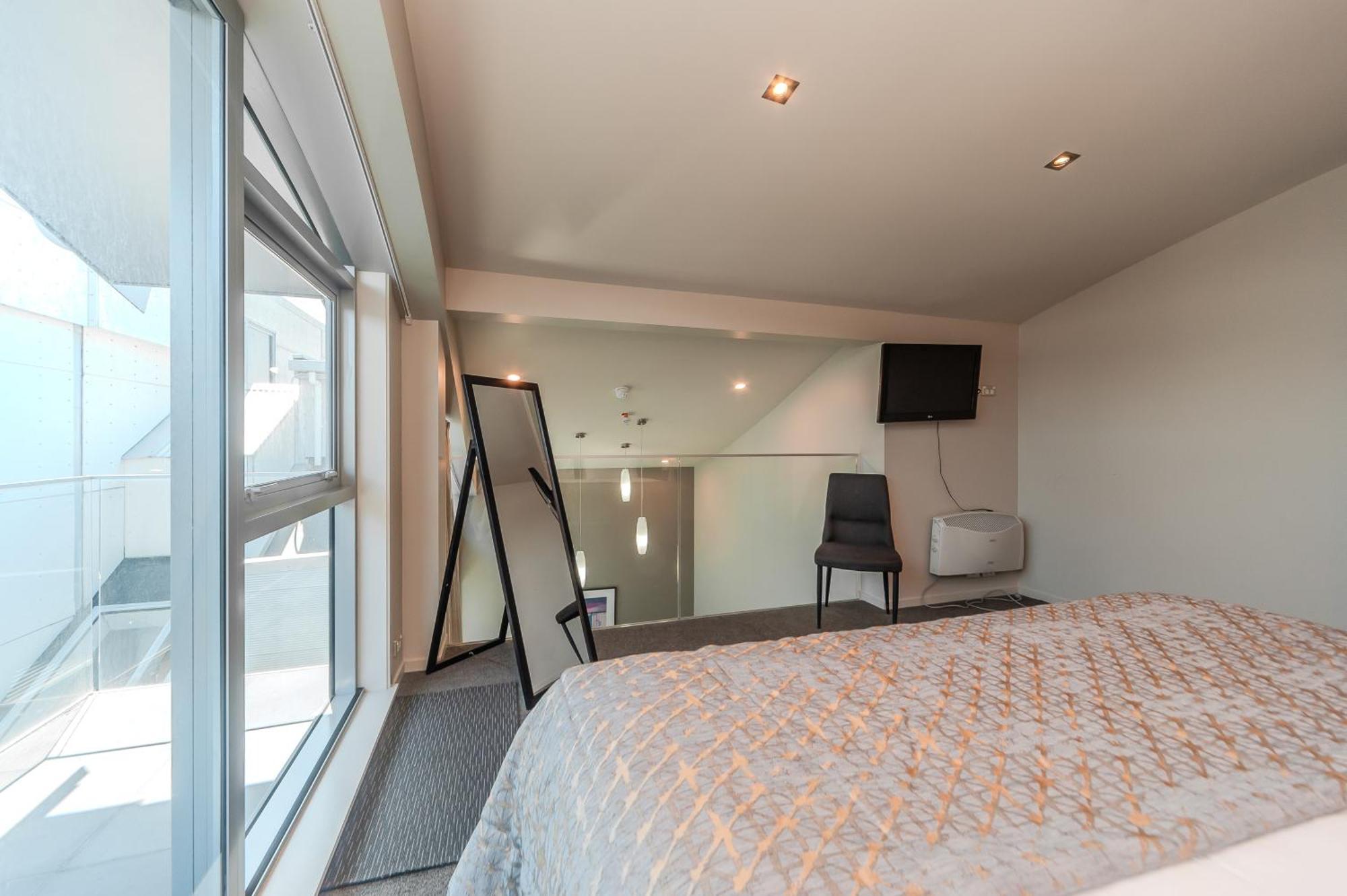 70 Tory Aparthotel Уелингтън Екстериор снимка