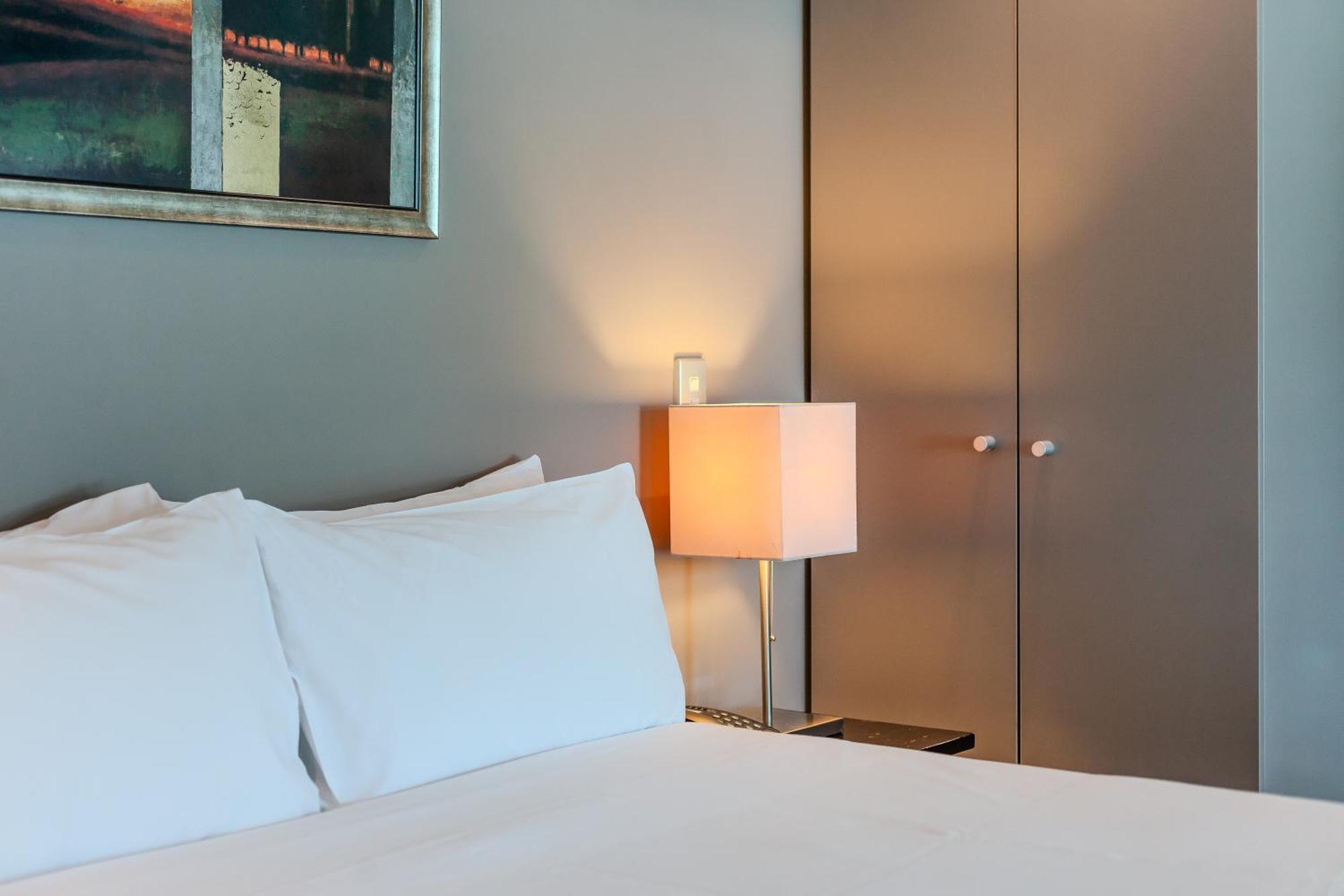 70 Tory Aparthotel Уелингтън Екстериор снимка